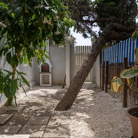 Depandance 3 Ada דירה פונטה פרושוטו